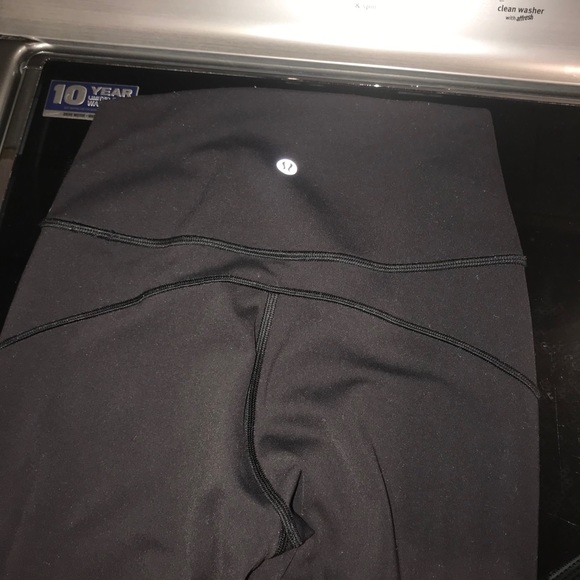 Lululemon SOLD - Picture 1 of 3